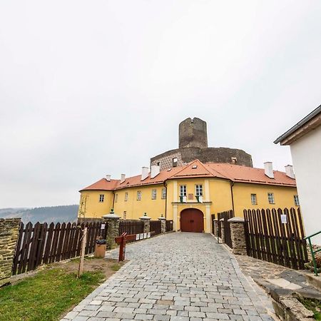 Penzion Hradu Svojanov Svojanov  Bagian luar foto