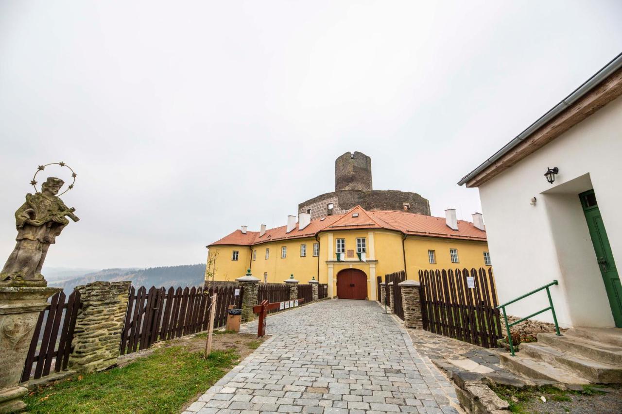 Penzion Hradu Svojanov Svojanov  Bagian luar foto
