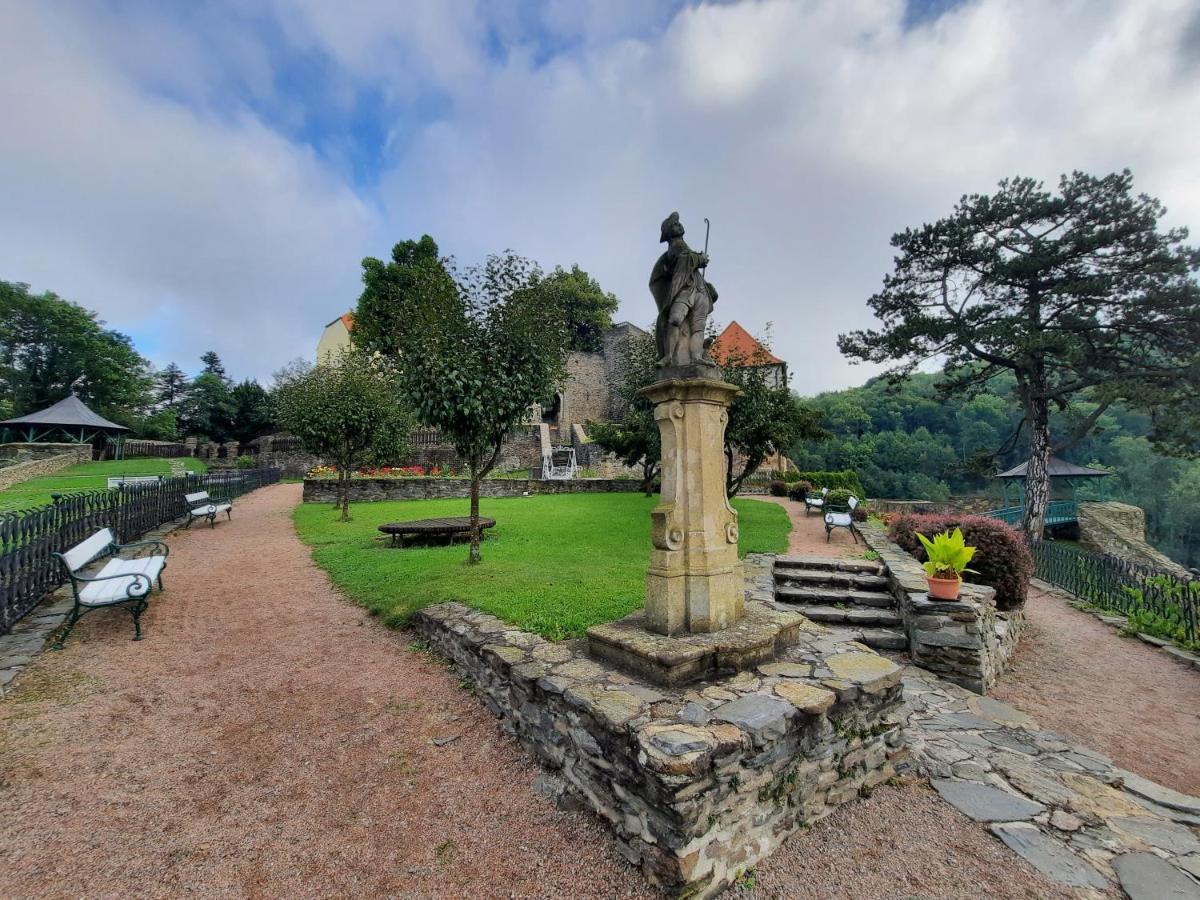 Penzion Hradu Svojanov Svojanov  Bagian luar foto