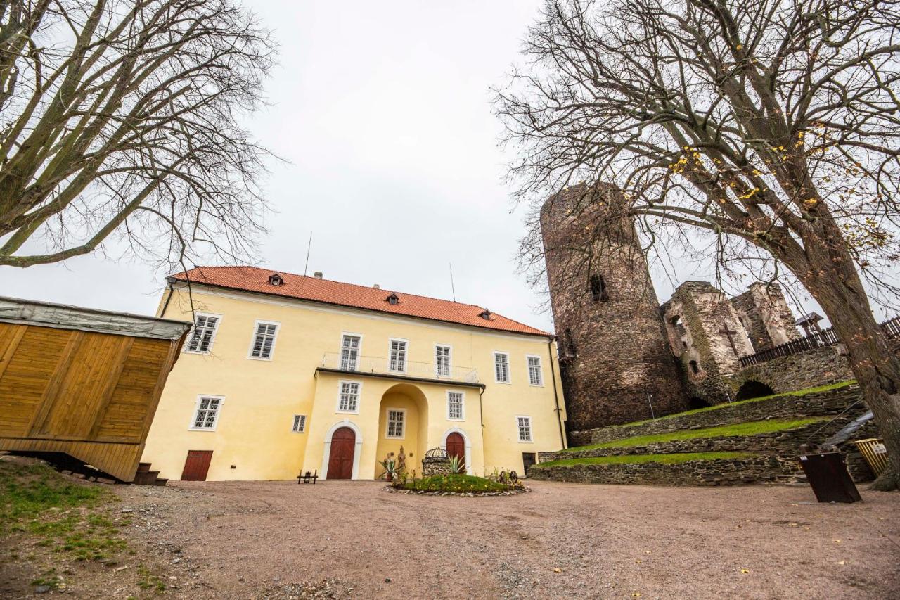 Penzion Hradu Svojanov Svojanov  Bagian luar foto